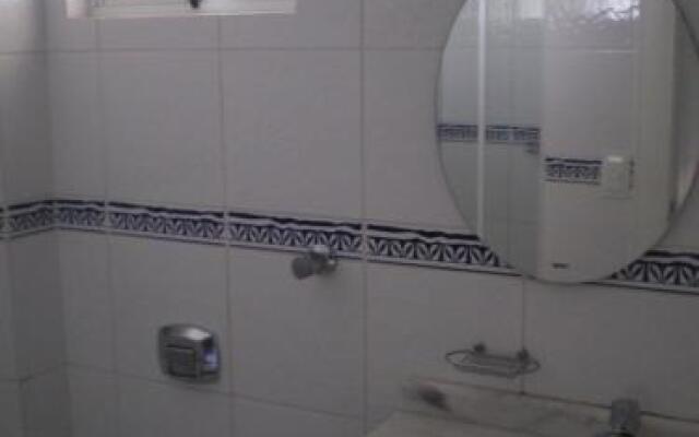 Praia de Quatro Ilhas a 50 metros do mar