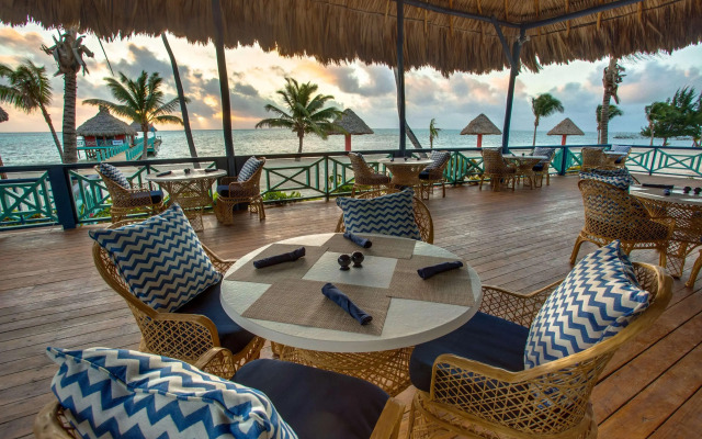 Costa Blu Beach Resort Trademark Collection