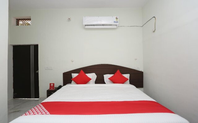 Hotel Khush Khush by OYO Rooms