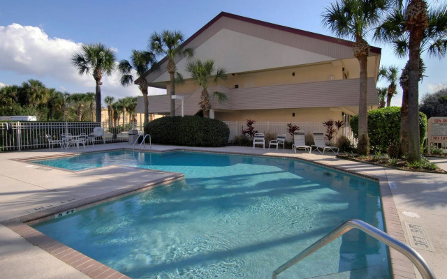 Midpointe Hotel by Rosen Hotels & Resorts
