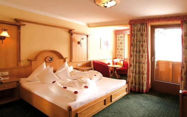 Burghotel Alpenglühn