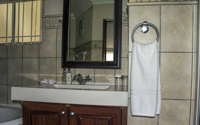 BlaauwVillage Boutique Guest House