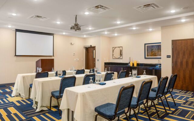 Hampton Inn & Suites Lavonia