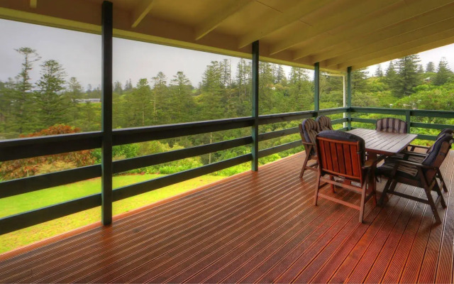Endeavour Lodge