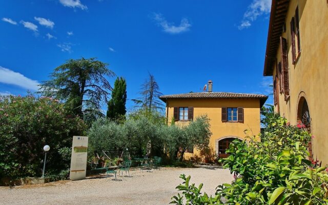 Alluring Farmhouse in Todi With Terrace