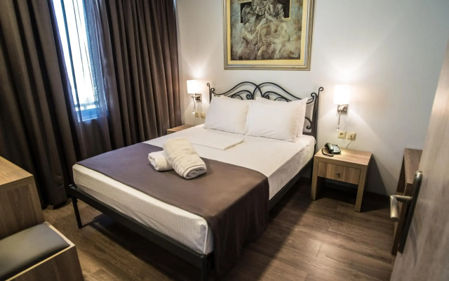 Argo Hotel
