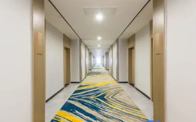 Pandora Business Hotel (Tianjin Jinzhongjie Subway Station)