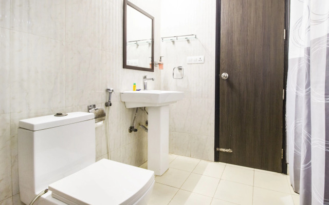 Fabhotel White Castle Sez