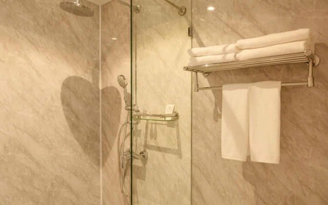 Tour De Phuket Hotel