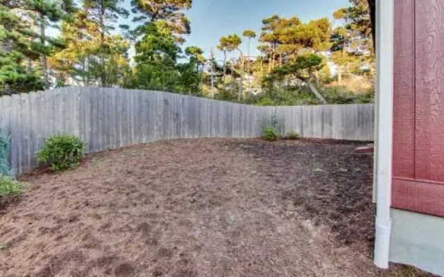 Blk Beach House