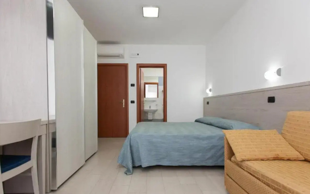 Residence Clipper