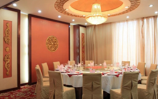 Shihe Hotel Xinyang