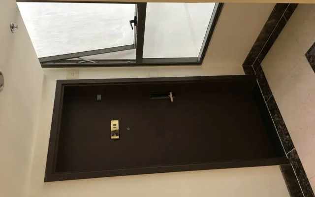 Van Apartment The Tresor