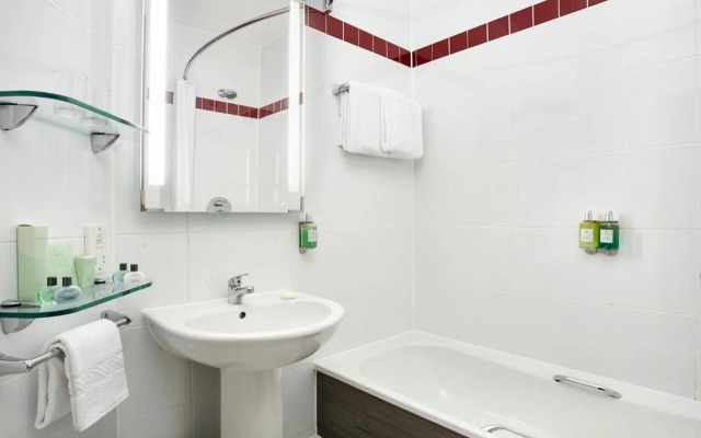 Leonardo Hotel Plymouth