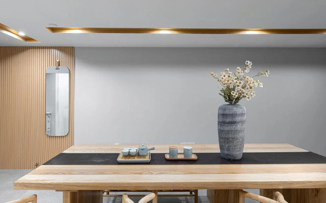 Locals Apartment House 29