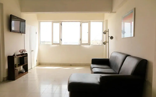 Bostoc, Knocking on Cuba