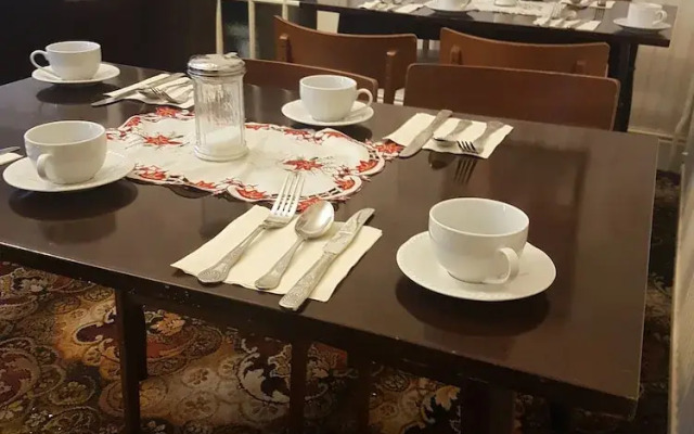 Overton Villa Hotel