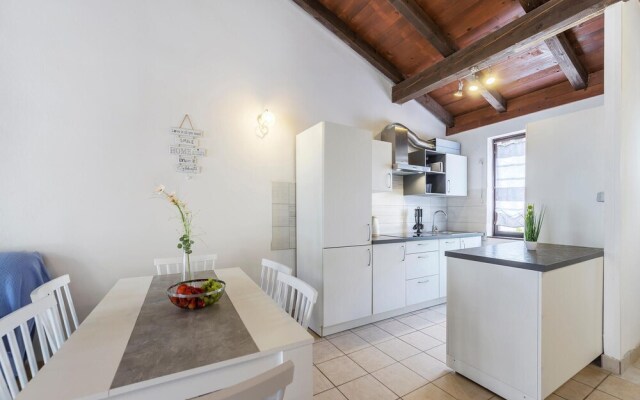 Stunning Home in Cervar Porat With Wifi and 2 Bedrooms