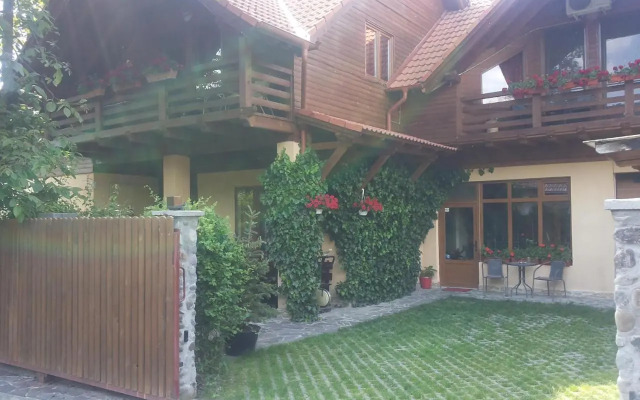 Pasager House