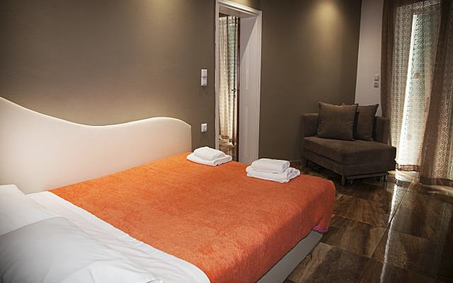 Zeus Hotel