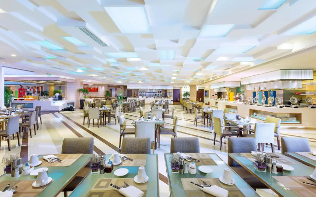 Sheraton Chengdu Lido Hotel