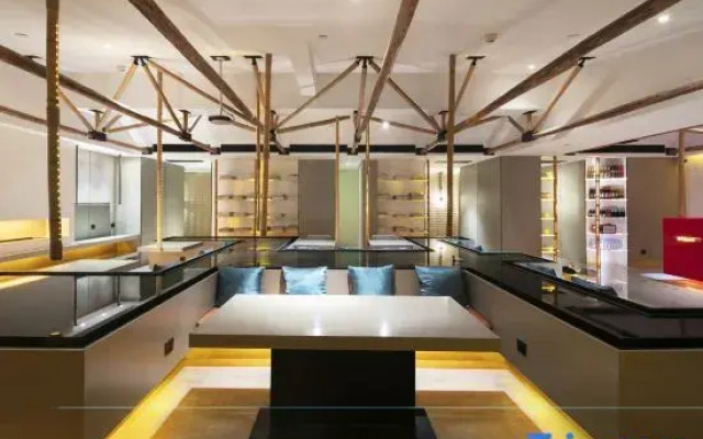 Yanzhu Yishe Guoyun Hotel (Zhengzhou CBD Exhibition Center)