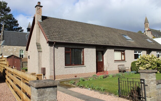 Newholme Self-catering Bungalow