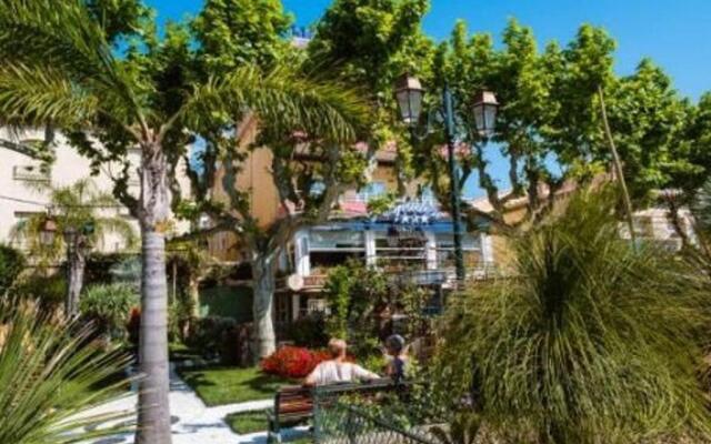 Appartement Le Lavandou, 1 pièce, 4 personnes - FR-1-251-315