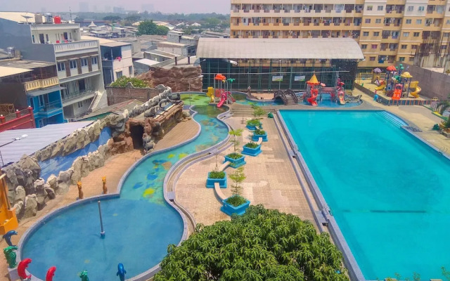 Fully Furnished 2BR at Teluk Intan Apartment