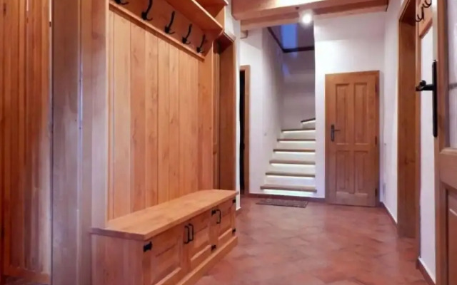 Comfortable Villa With Stunning Views