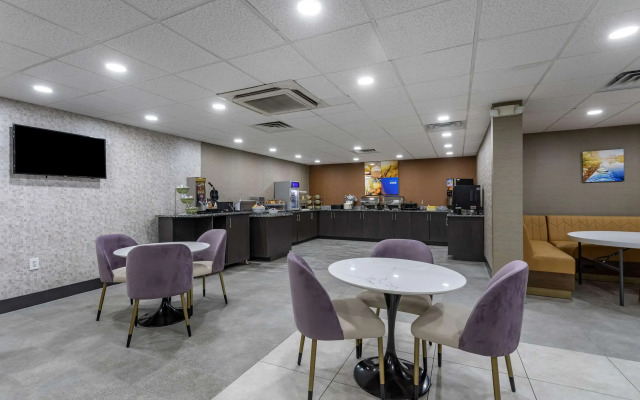 Comfort Inn & Suites Nashville Downtown – Stadium