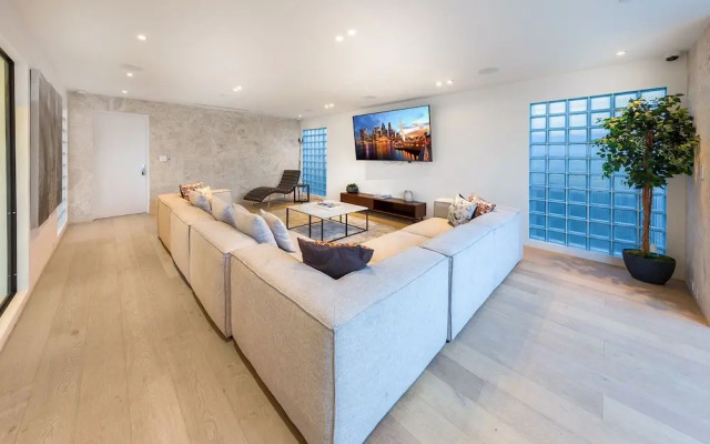 Dream Beverly Hills Mansion W. Pool