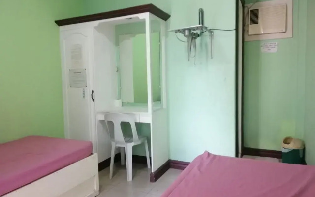 Kutawato Pensionne by OYO Rooms