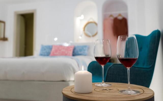 Kima Oia Suites