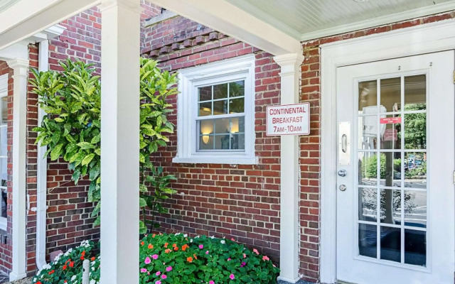 Rodeway Inn Historic