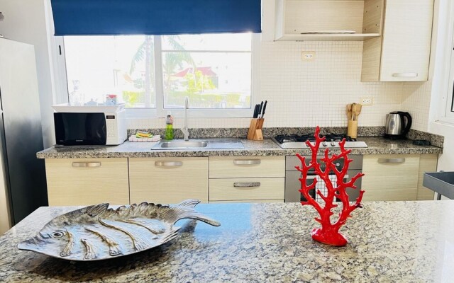 Beauty Pool Views Aparment With Private Beach O201