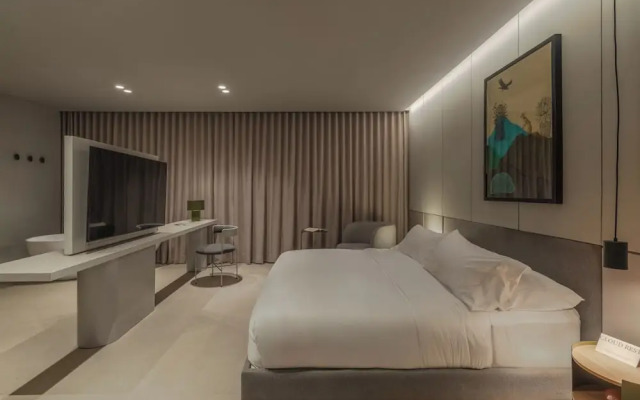 Wake BioHotel
