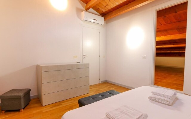 Welcomely - Xenia Boutique House 5