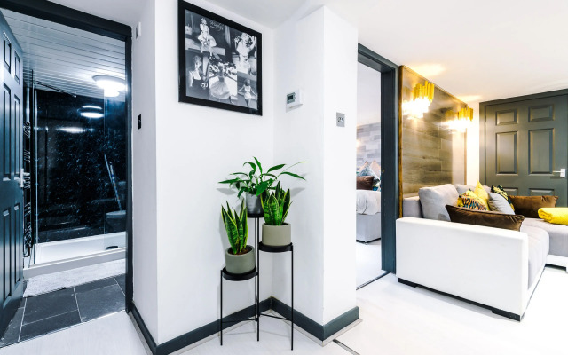 Stay With Empire- Dickson Road