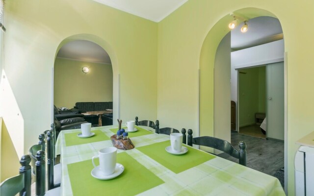 Stunning Home in Pula With Wifi and 2 Bedrooms