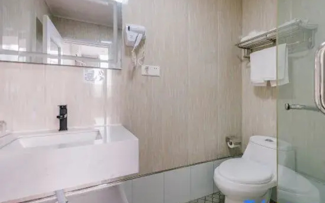Huijia Business Hotel