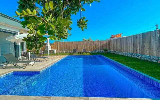 Exclusive Sheltered Villas