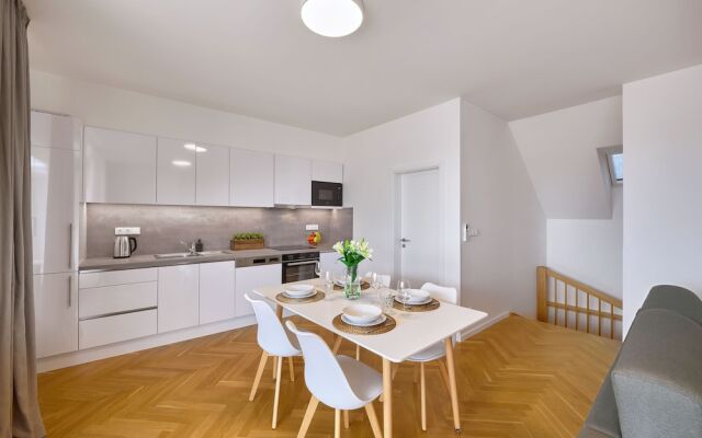 DownTown Suites Rubesova