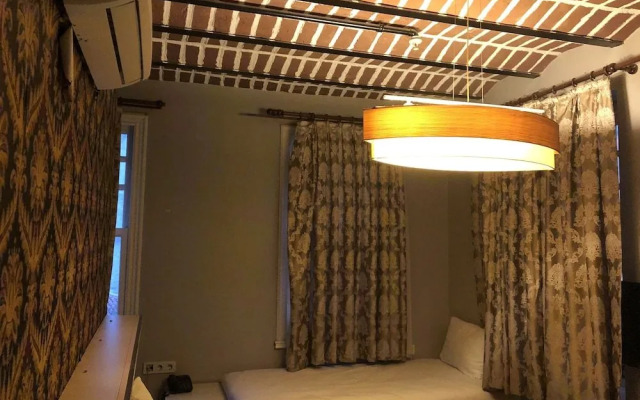 Taksim Palace İstanbul Hotel