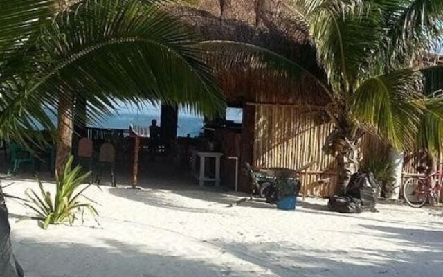 Playa Las Palmas Glamping Tulum