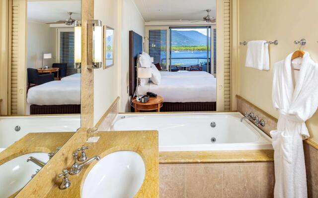 Pullman Reef Hotel Casino