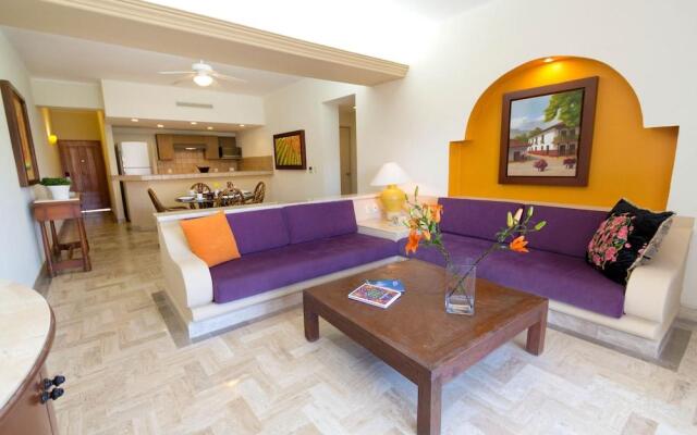 Family Luxury Suites by Velas Vallarta - All Inclusive
