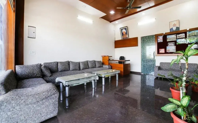 K R Guest House by OYO Rooms