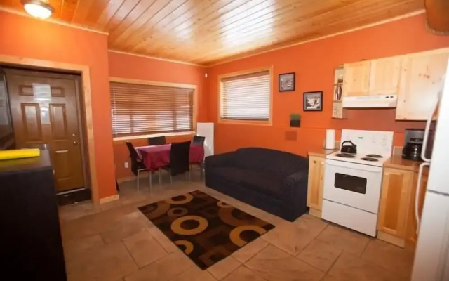 Silver Bullet Inn by Apex Accommodations