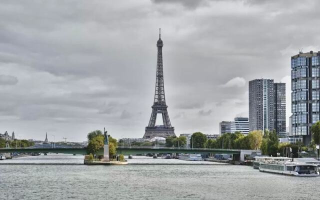 Tour Eiffel Mirabeau Paris 16